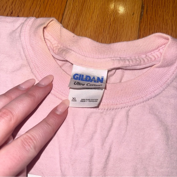 UConn Long Sleeve Tshirt - Picture 3 of 5